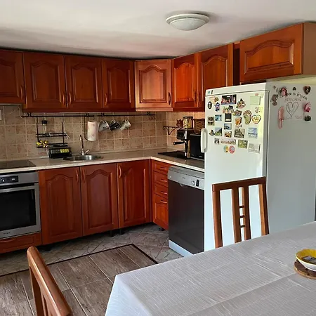 Apartment Ibolyaliget Vendeghaz *